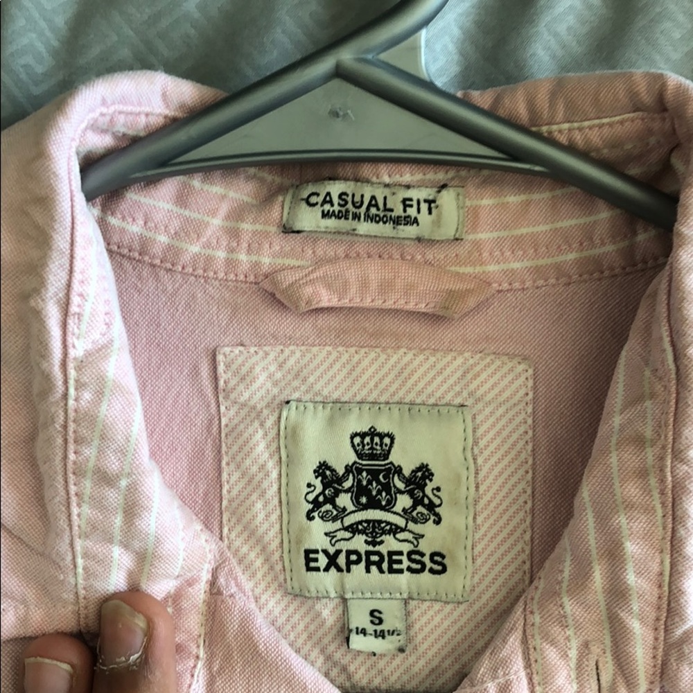 Express button down - Picture 2 of 3